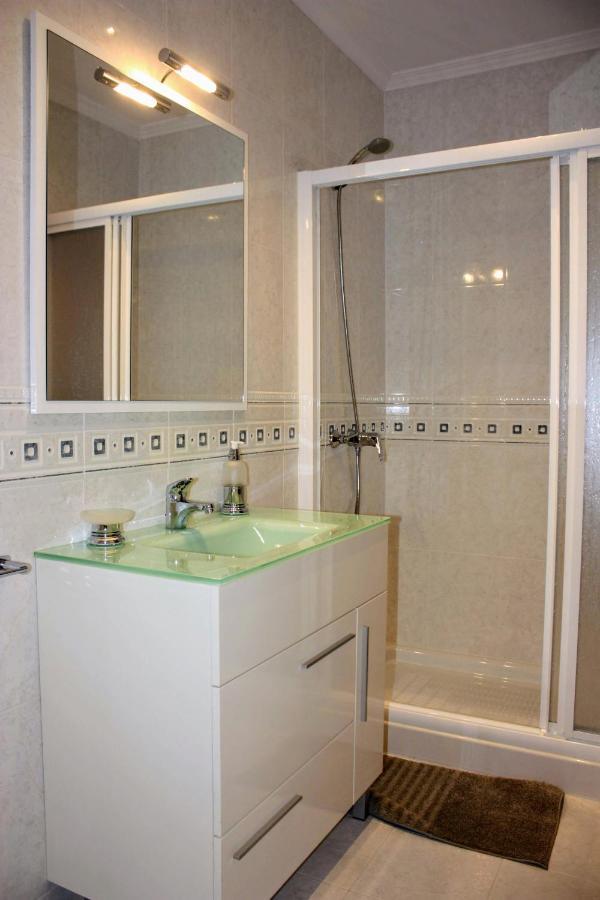 Apartamento En Cee Con Vistas Al Mar Exterior photo